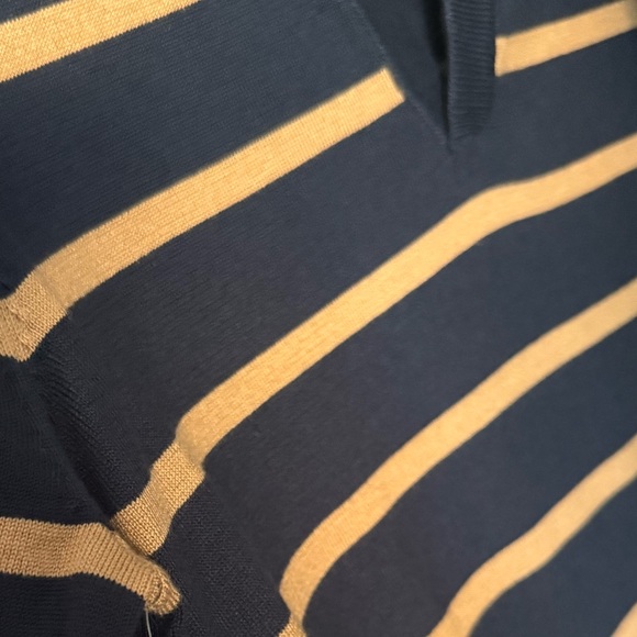 Holly & White by Lindex Sweater - Picture 2 of 2